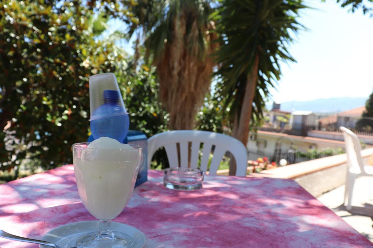 Villa Terrazza Lungomare Caronia Marina Esterno foto