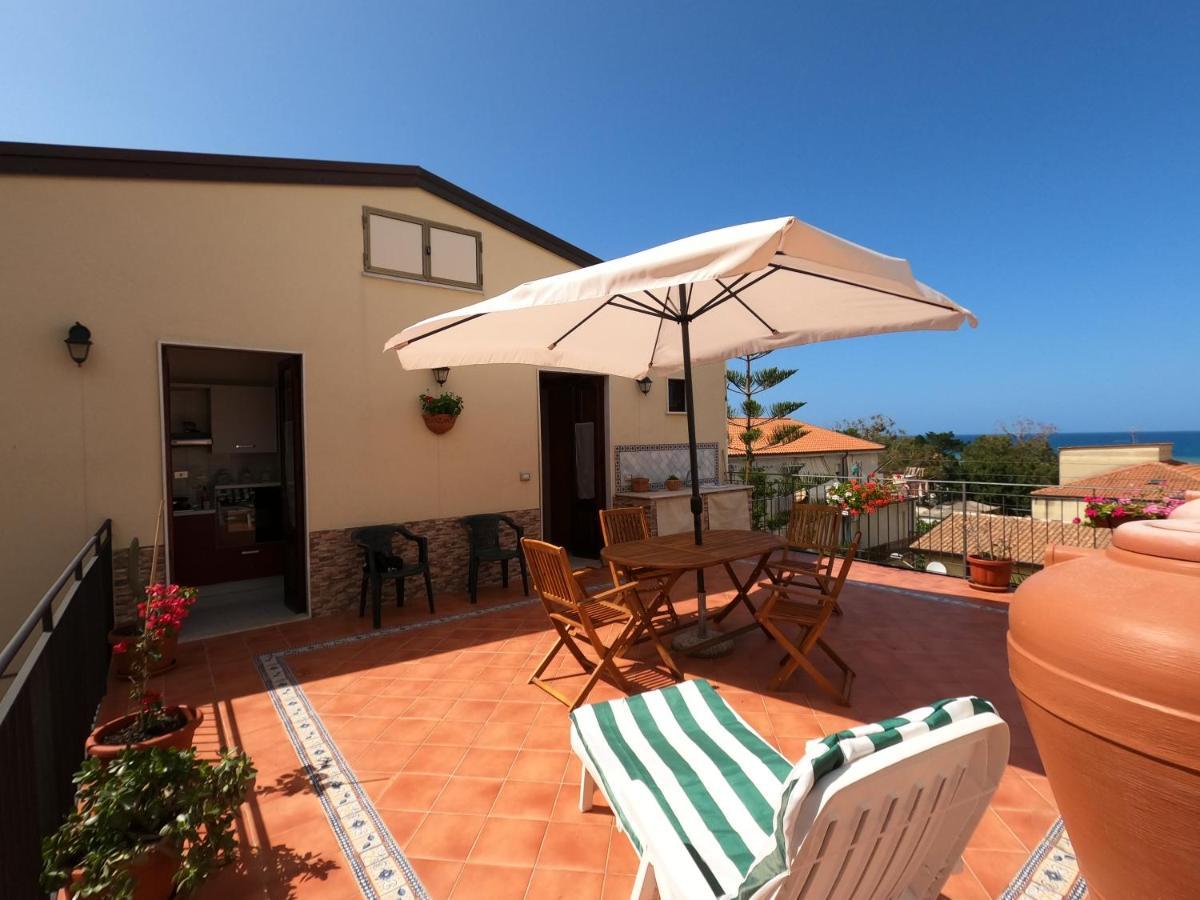 Villa Terrazza Lungomare Caronia Marina Esterno foto
