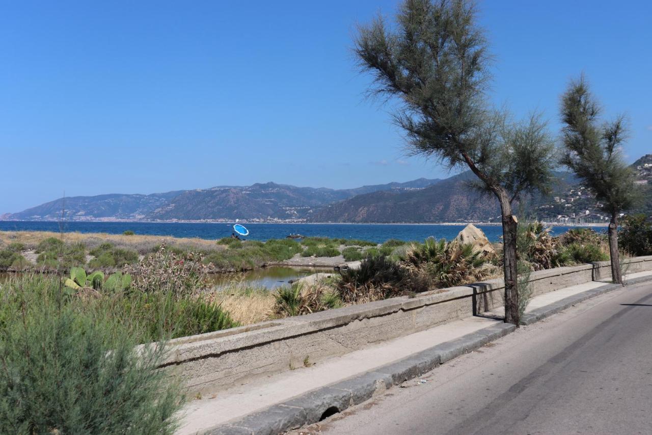 Villa Terrazza Lungomare Caronia Marina Esterno foto