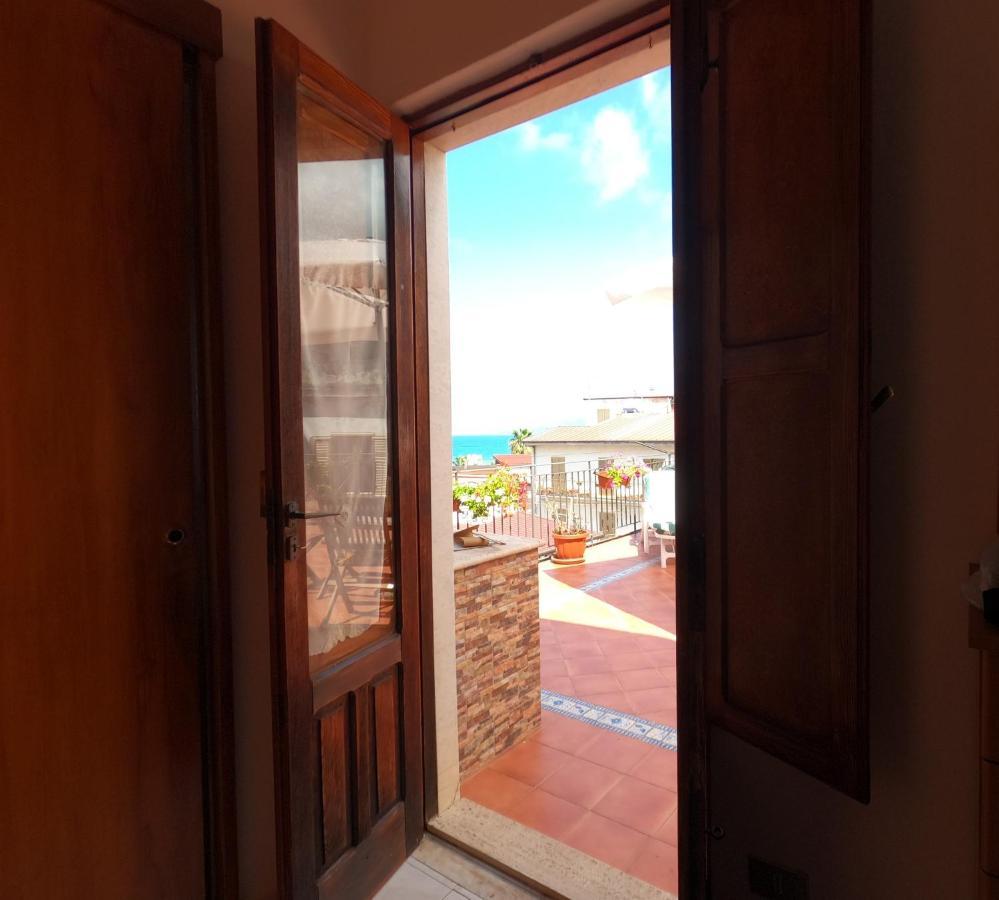 Villa Terrazza Lungomare Caronia Marina Esterno foto